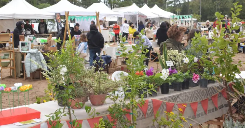 Lavalle participó del primer “Mercado regional Raíces” en Pinamar