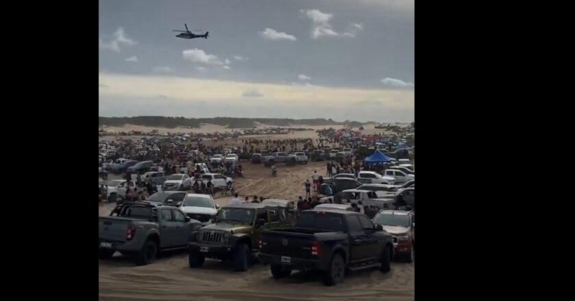 UN HELICÓPTERO ATERRIZÓ EN LOS MÉDANOS DE PINAMAR Y EL PILOTO FUE INHABILITADO