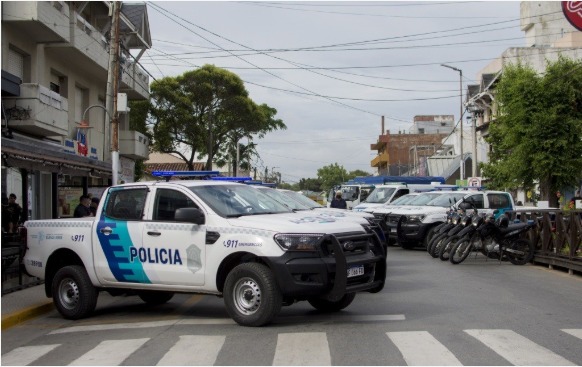 Pinamar: Un empresario fue asaltado en su casa y le robaron 100 mil dólares y joyas de valor