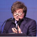 El Gobierno vetó oficialmente las leyes de emergencia en discapacidad y el aumento a jubilados