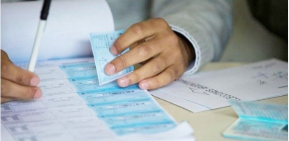 Las listas oficializadas en cada sección electoral