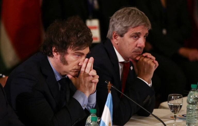 El fallo que sacude a Javier Milei: Un juez de Dolores ordena abrir el expediente del FMI