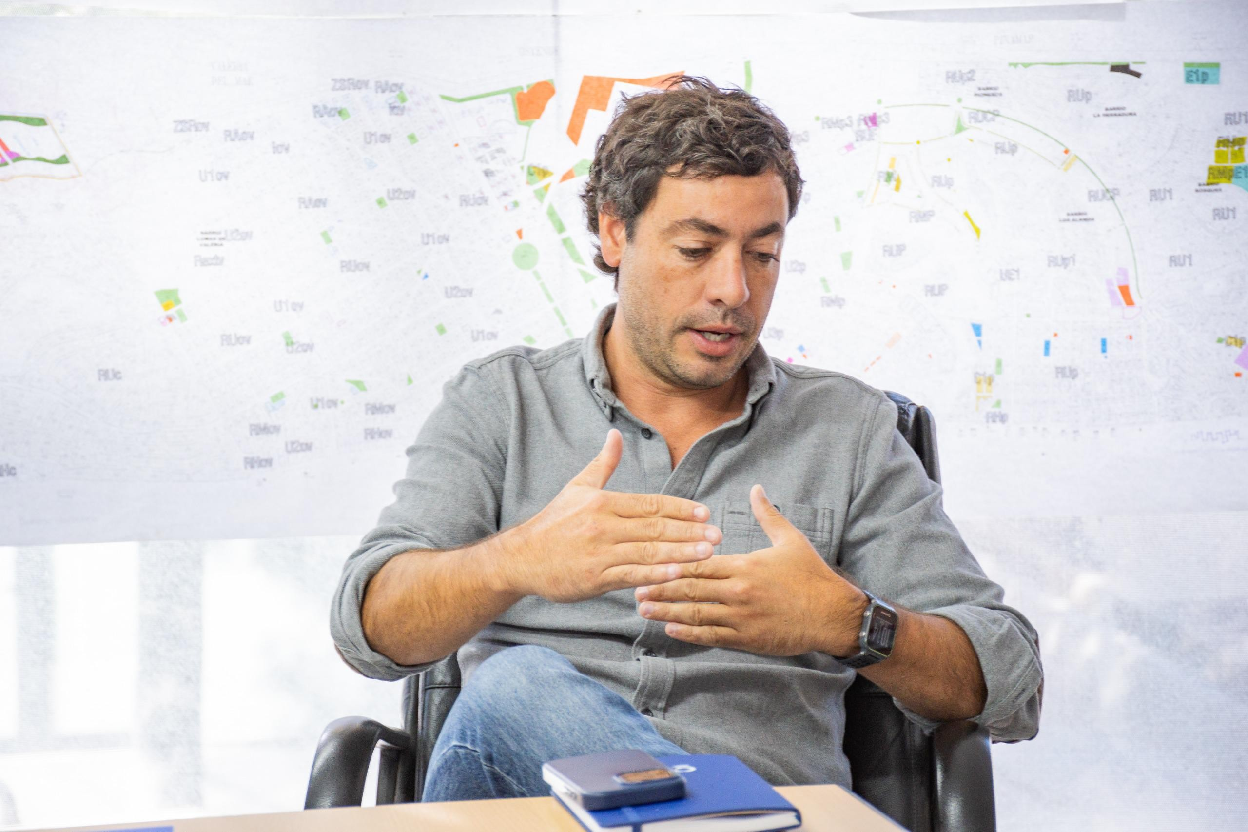 Juan Ibarguren analiza la temporada 2026: “Pinamar proyecta una temporada mejor que la anterior, con más movimiento turístico”