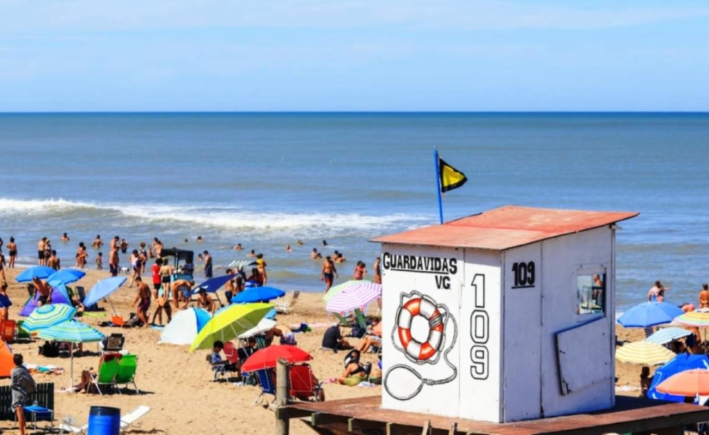 Rescate extremo en el balneario La Cangreja de Villa Gesell: Siete personas fueron salvadas
