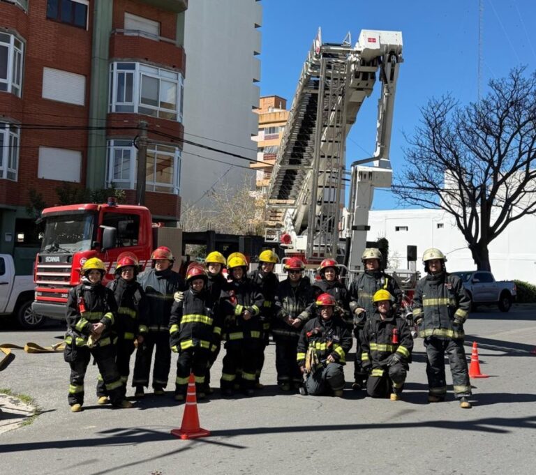 Simulacro de Bomberos para mejorar los operativos de emergencia